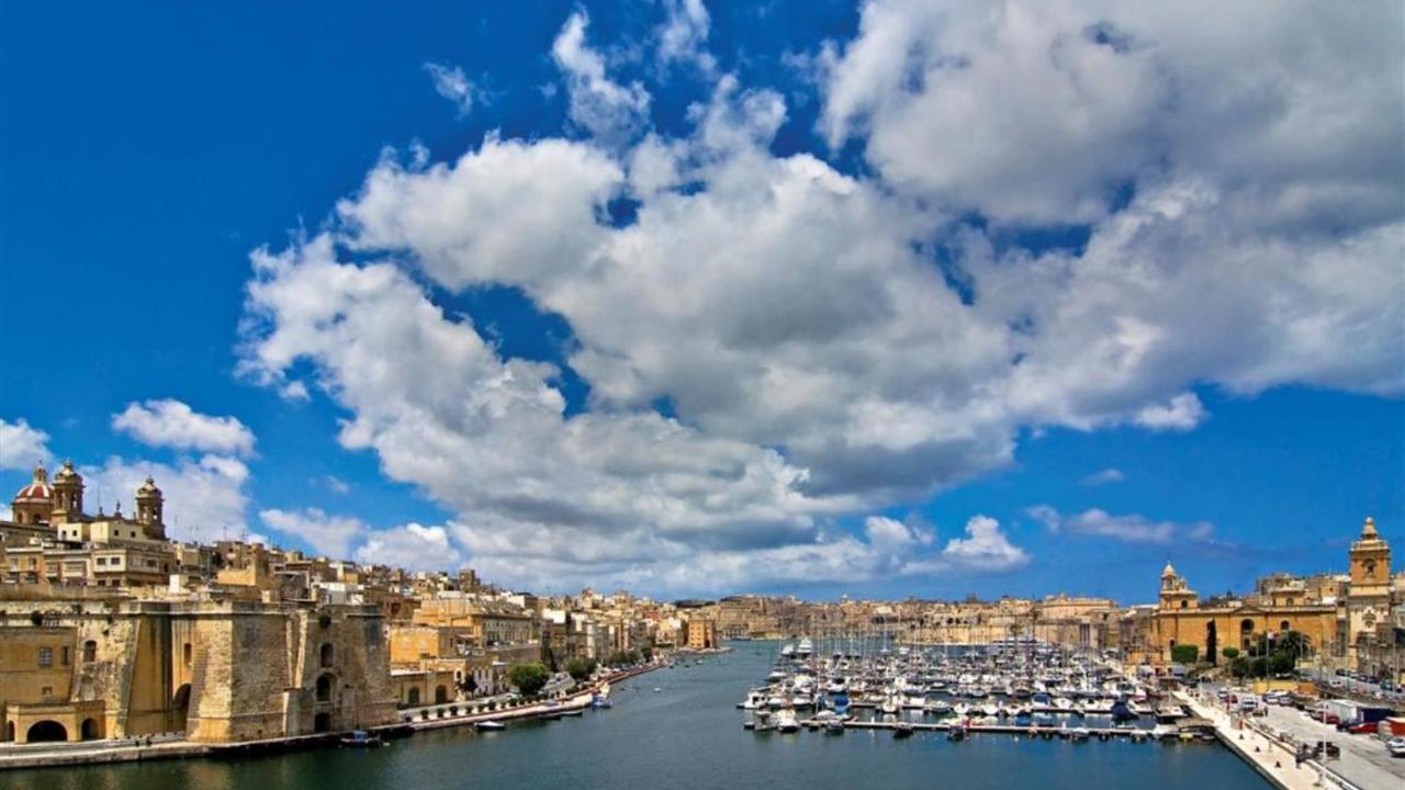 Traditional Maltese Townhouse, Roof Terrace And Views Senglea Exterior foto